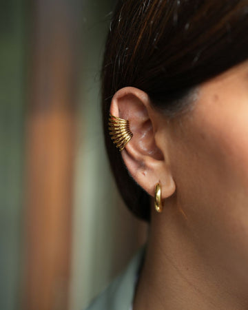 18 kt Gold Plated Halo Clasp Earcuff