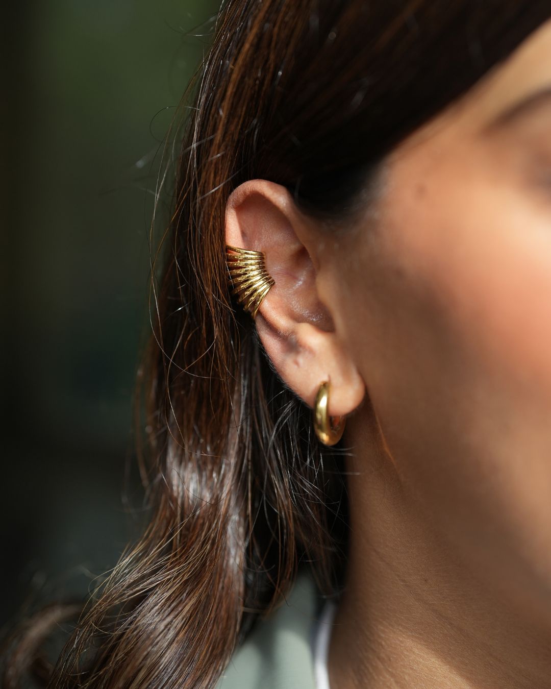 18 kt Gold Plated Halo Clasp Earcuff