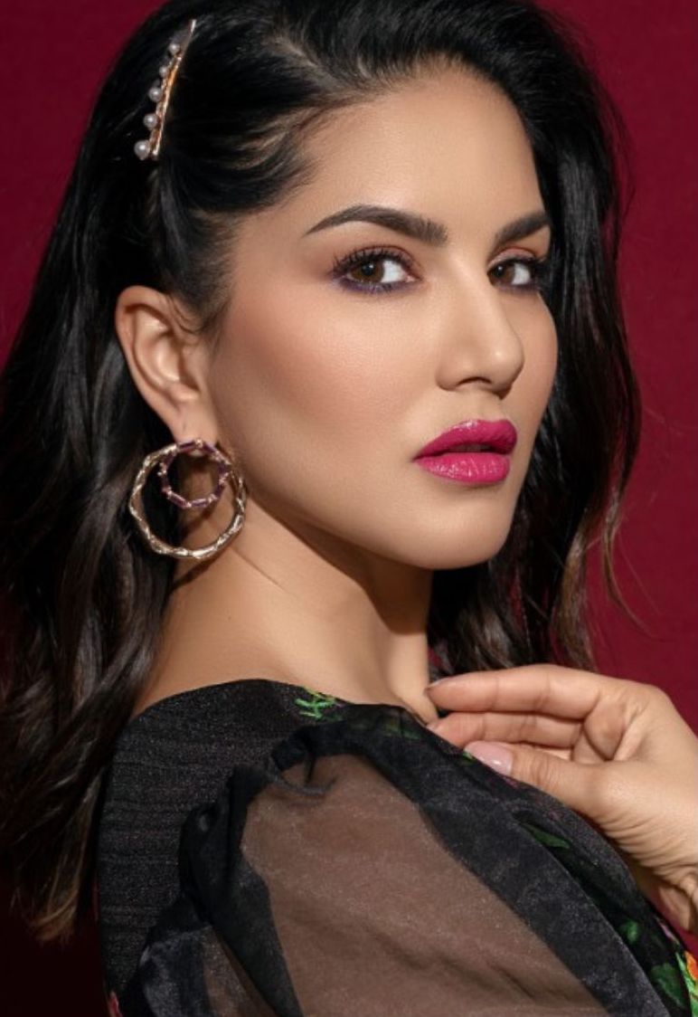 SUNNY LEONE