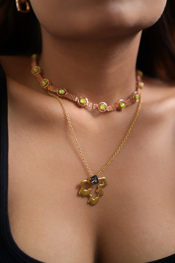 Naia Pendant