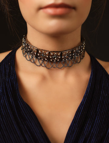 Ghoomar Choker