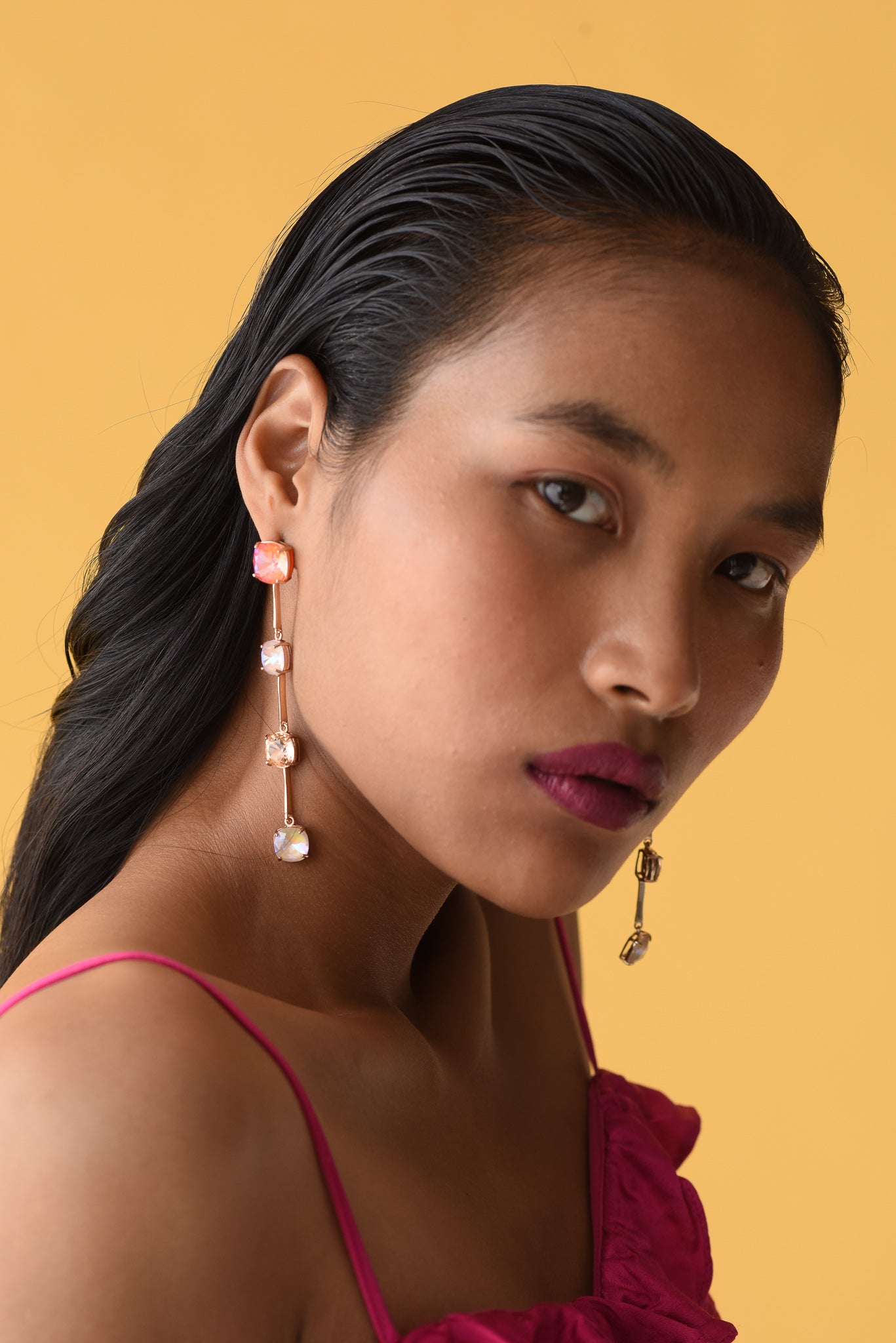 PINK-CORAL-LONG EARRINGS- HANGING EARRINGS-SWAROVSKI EARRING- SIMPLE EARRINGS - DESIGNER EARRINGS- COLORED EARRINGS - SWAROVSKI JEWELLERY- PINK EARRINGS- ZIP EARRING